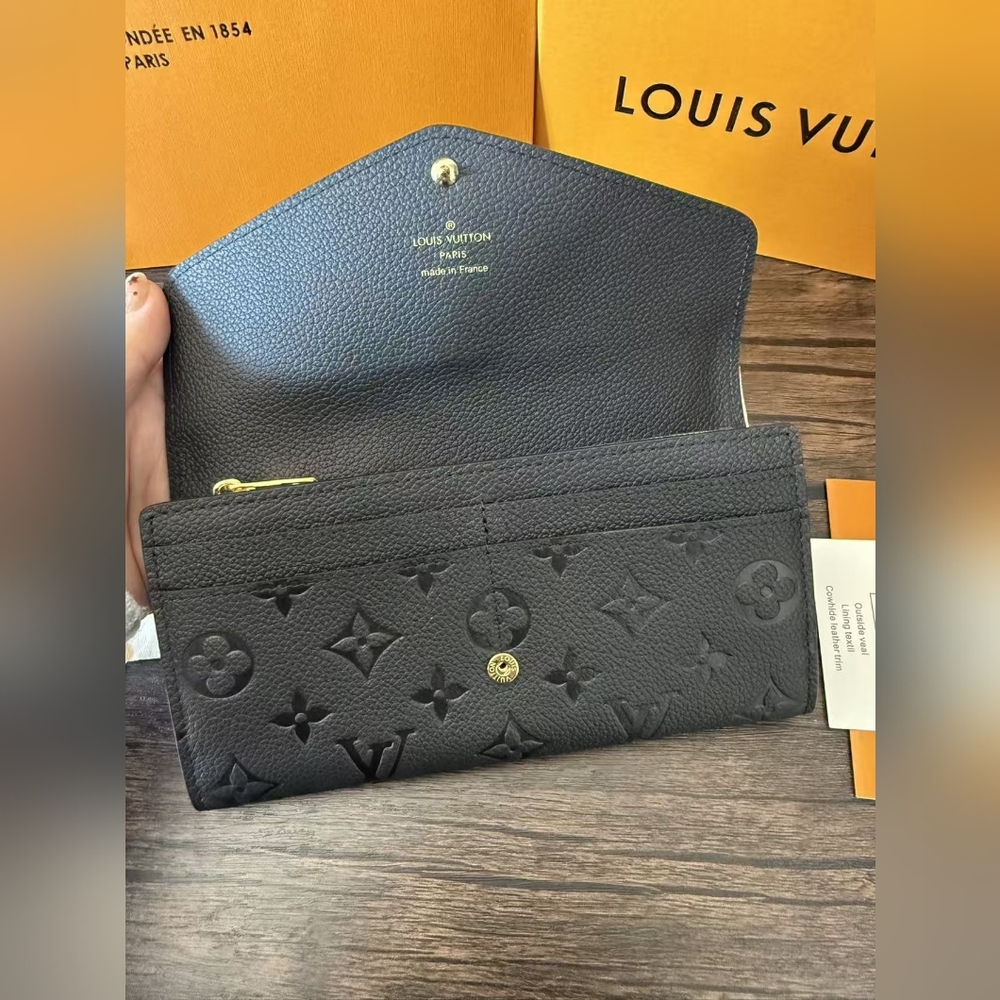 Louis Vuitton Black Monogram Sarah Wallet